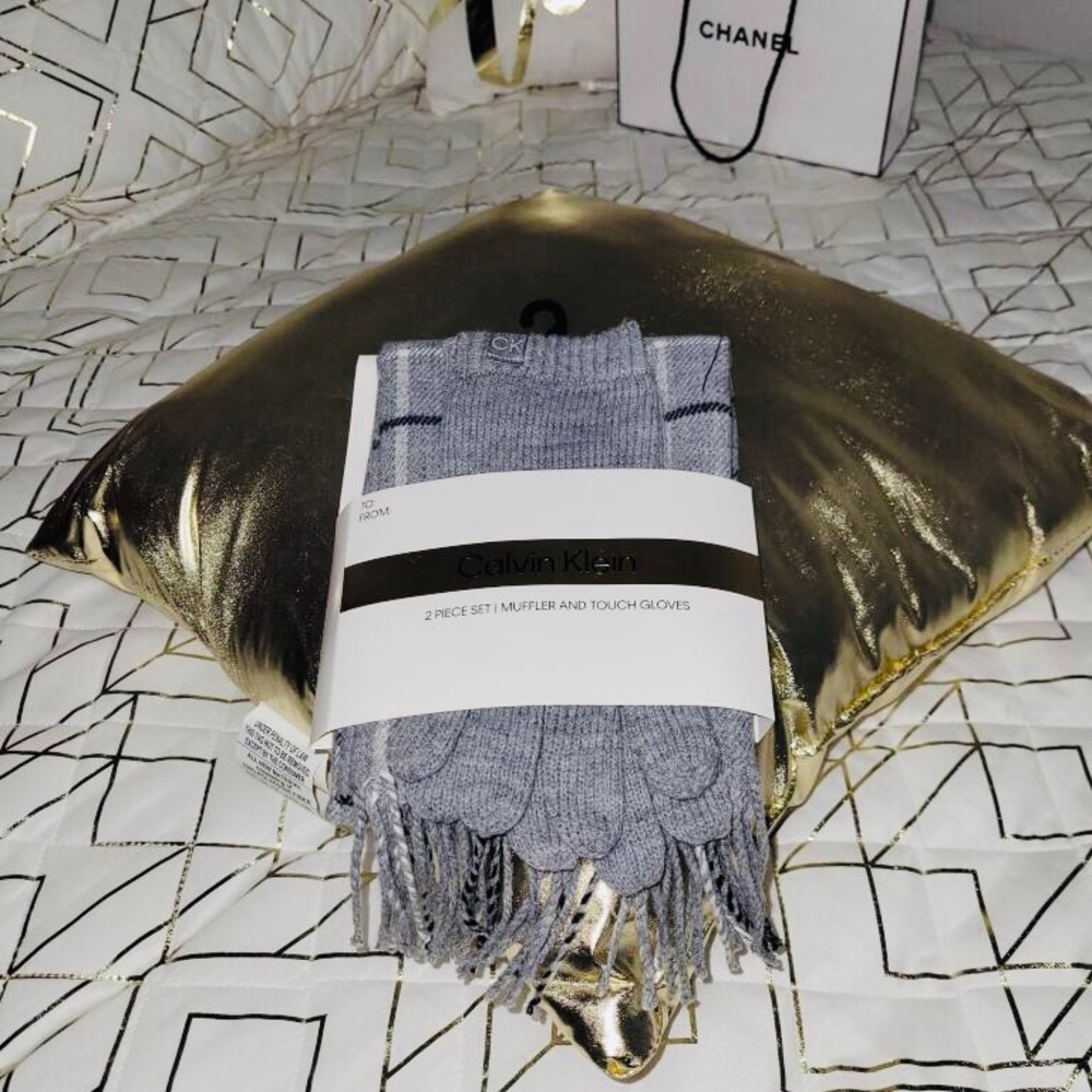 New Calvin Klein Scarf & Glove set.